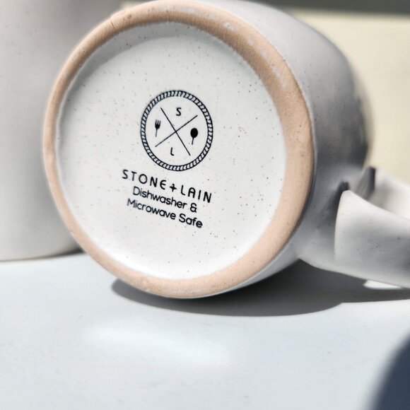 NEW Stone Lain 4 Piece Stoneware mugs cups Coffee Tea Dinnerware Set White speck - Picture 5 of 9